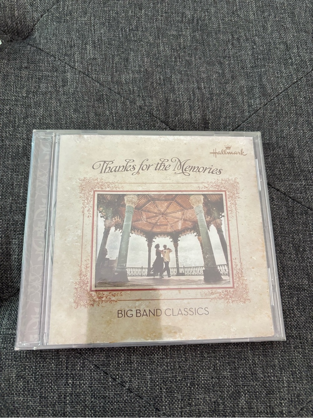 Hallmark 'Thanks for the Memories' Big Band Classics CD - Beige and Brown NWT A